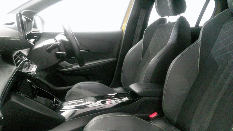 Used Peugeot 208 2022 for sale - 77117099: Photo 10