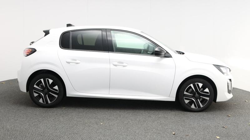 Used Peugeot 208 2024 for sale - 77616273: Photo 2