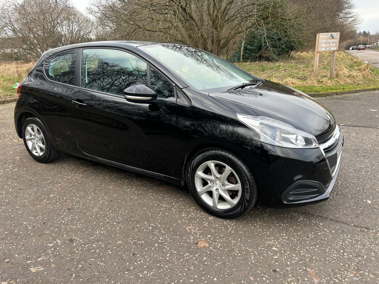 Used Peugeot 208 2015 for sale - 77742846: Photo 2