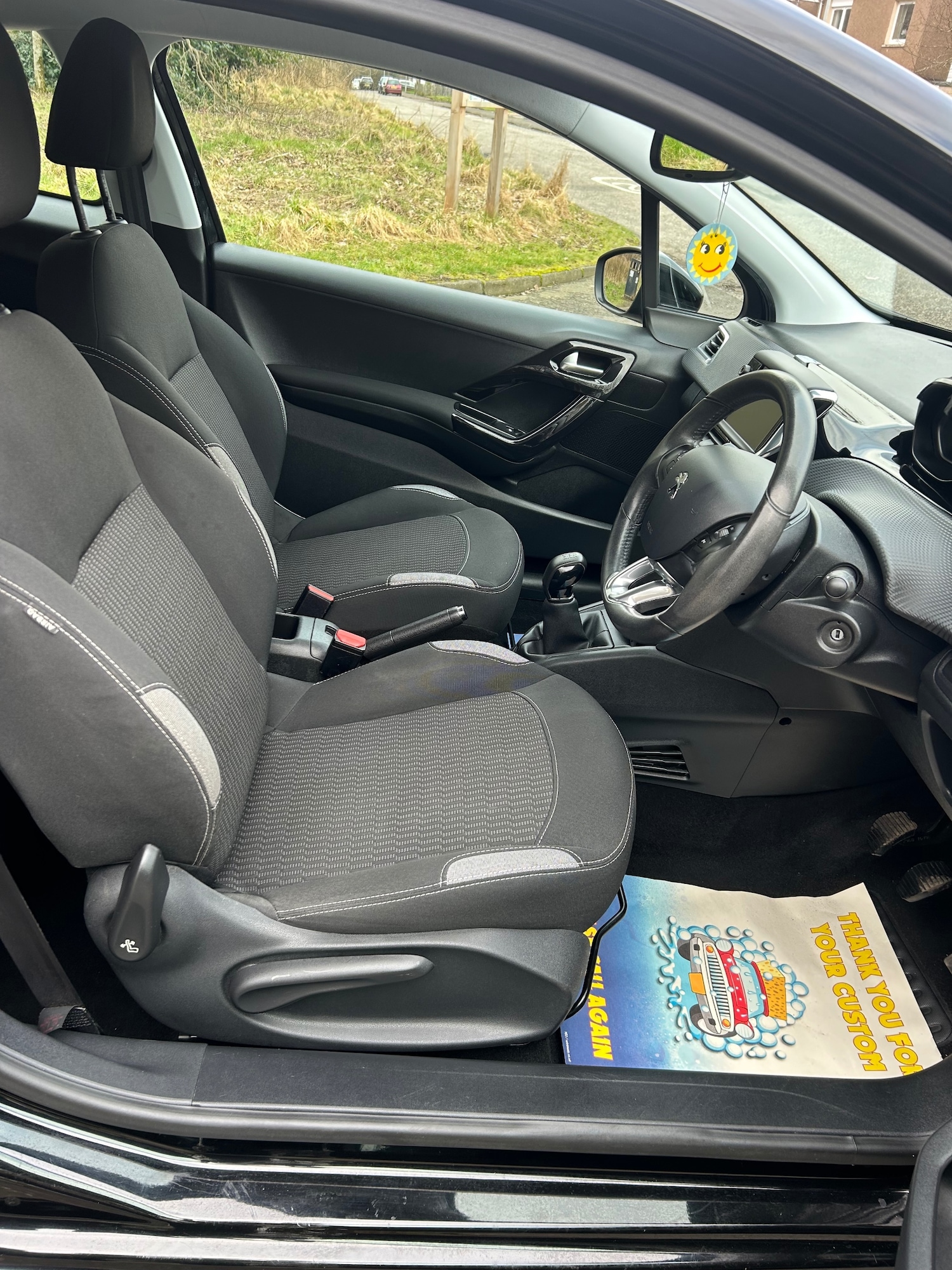 Used Peugeot 208 2015 for sale - 77742846: Photo 9