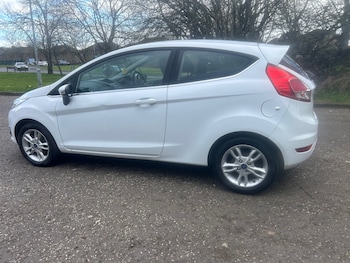 Used Ford Fiesta 2015 for sale - 78286578: Photo
