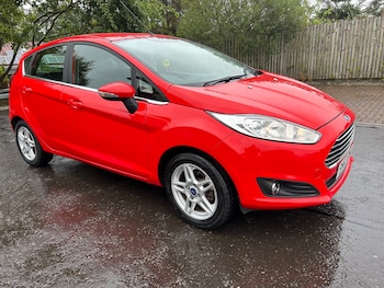 2013 (63) - 1.25 82 Zetec 5dr