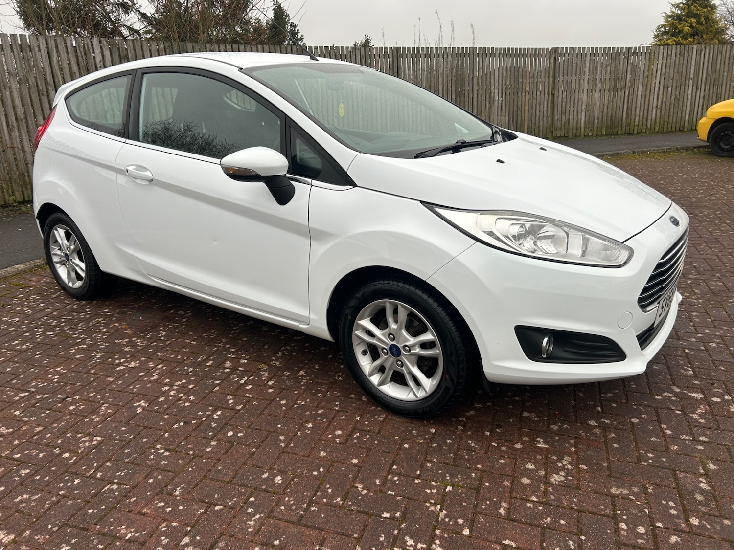 Used Ford Fiesta 2015 for sale - 77763246: Photo 2