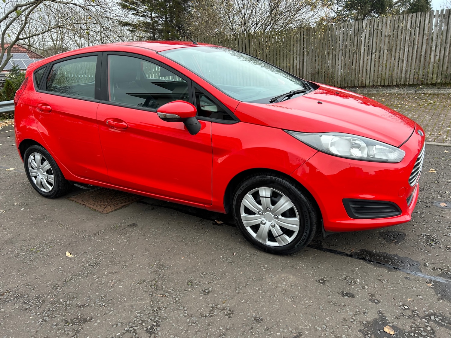 Used Ford Fiesta 2013 for sale - 76652281: Photo 2