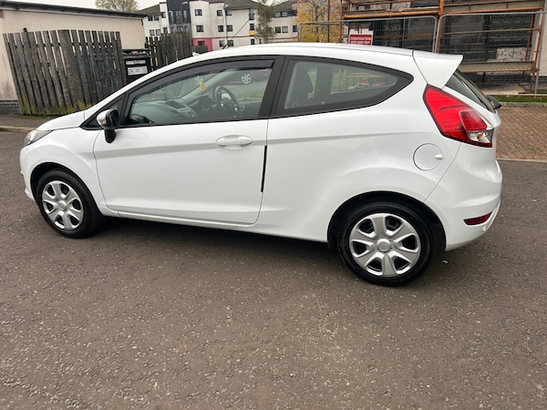 Used Ford Fiesta 2013 for sale - 76272677: Photo 4