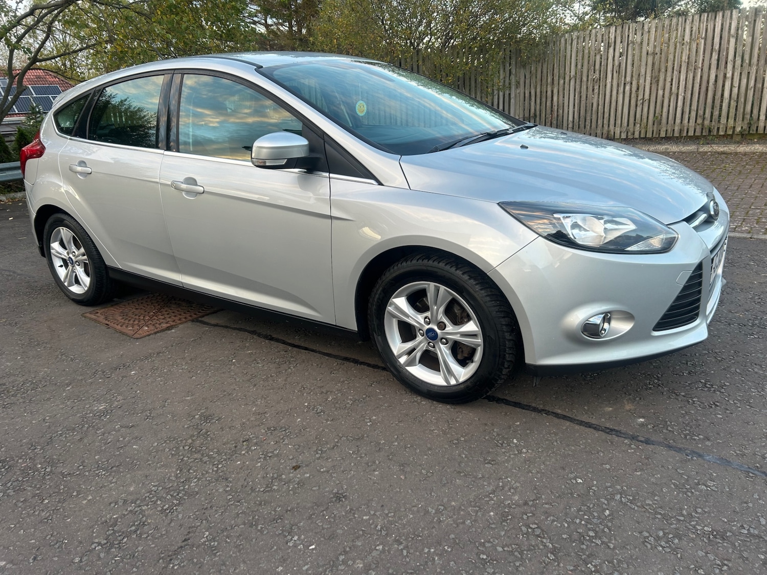 Used Ford Focus 2013 for sale - 76384730: Photo 2