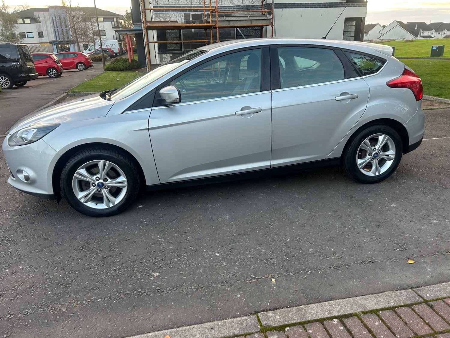 Used Ford Focus 2013 for sale - 76384730: Photo 3