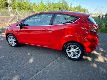 Used Ford Fiesta 2015 for sale - 78701590: Photo