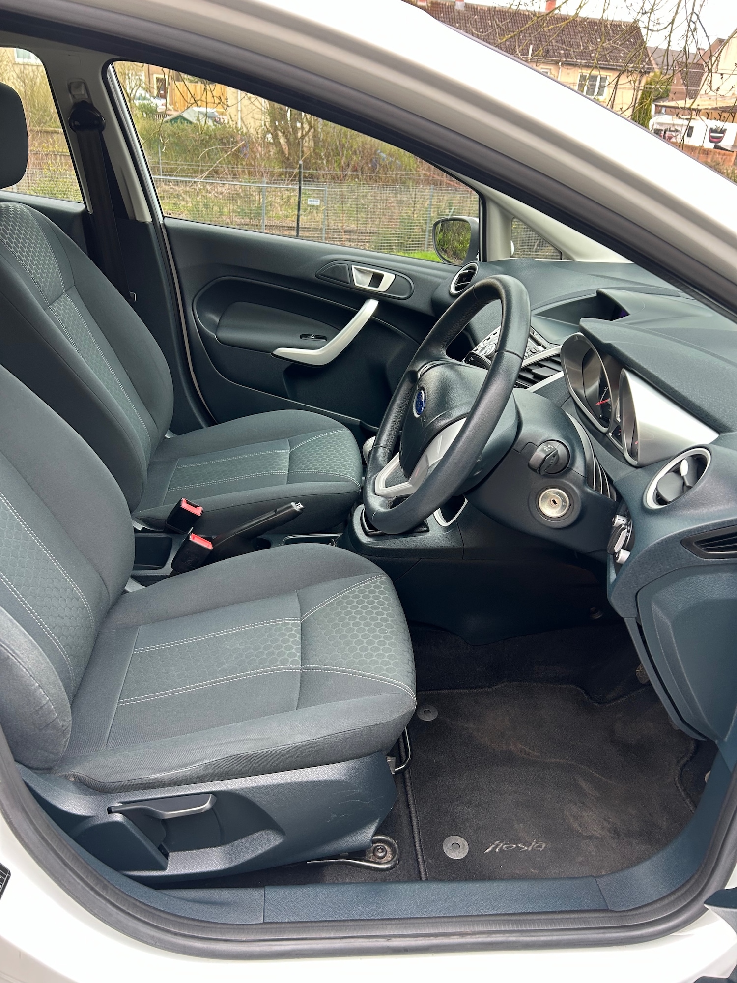 Used Ford Fiesta 2011 for sale - 78090780: Photo 9