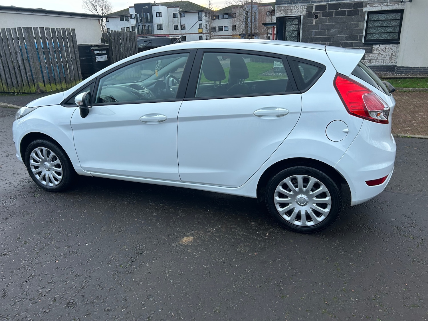 Used Ford Fiesta 2014 for sale - 76983928: Photo 4