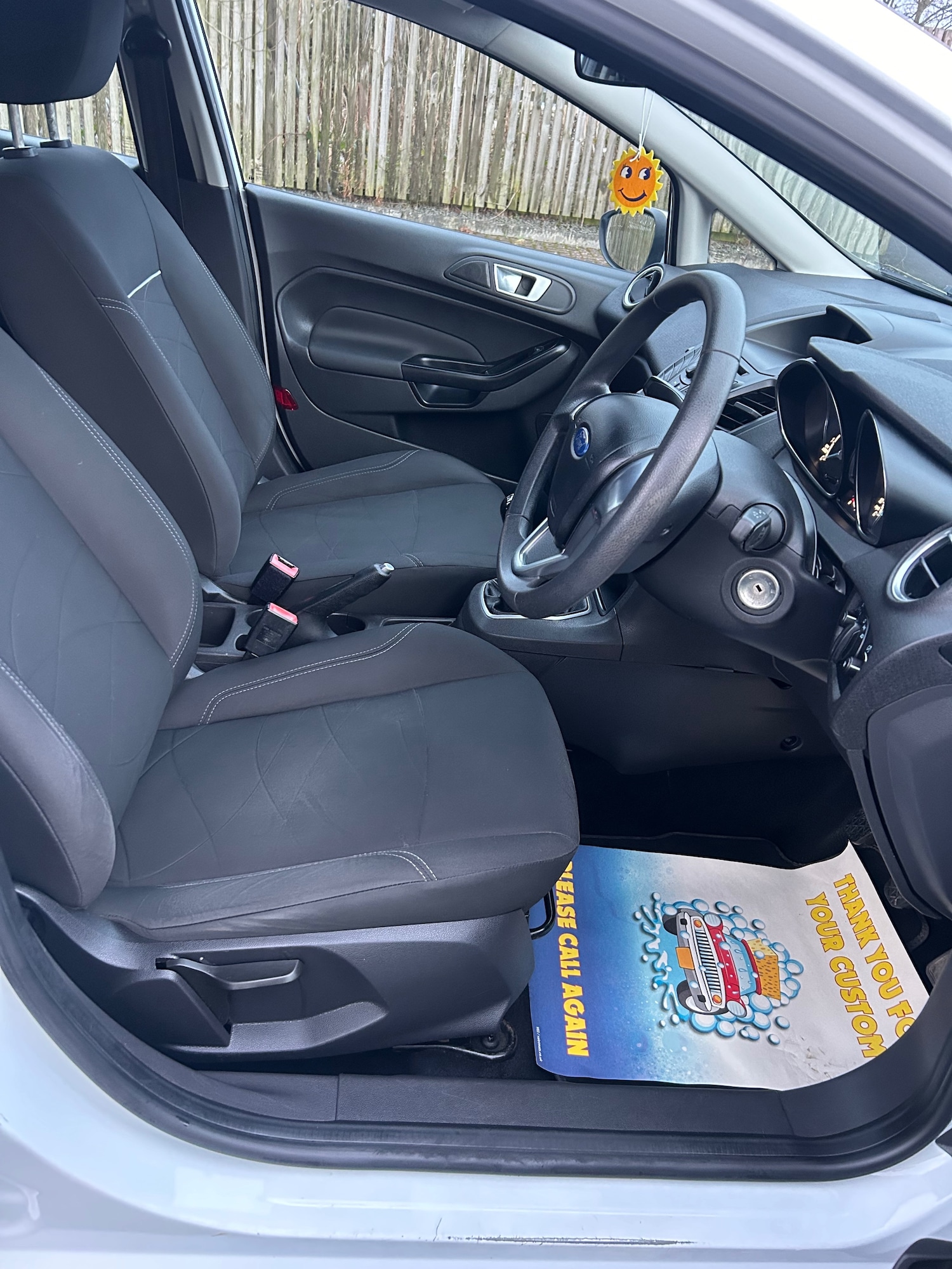 Used Ford Fiesta 2014 for sale - 76983928: Photo 9