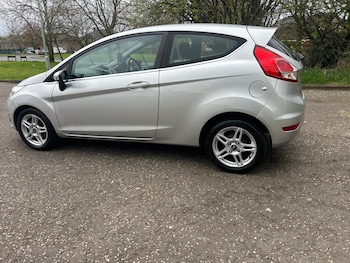 Used Ford Fiesta 2013 for sale - 78411874: Photo