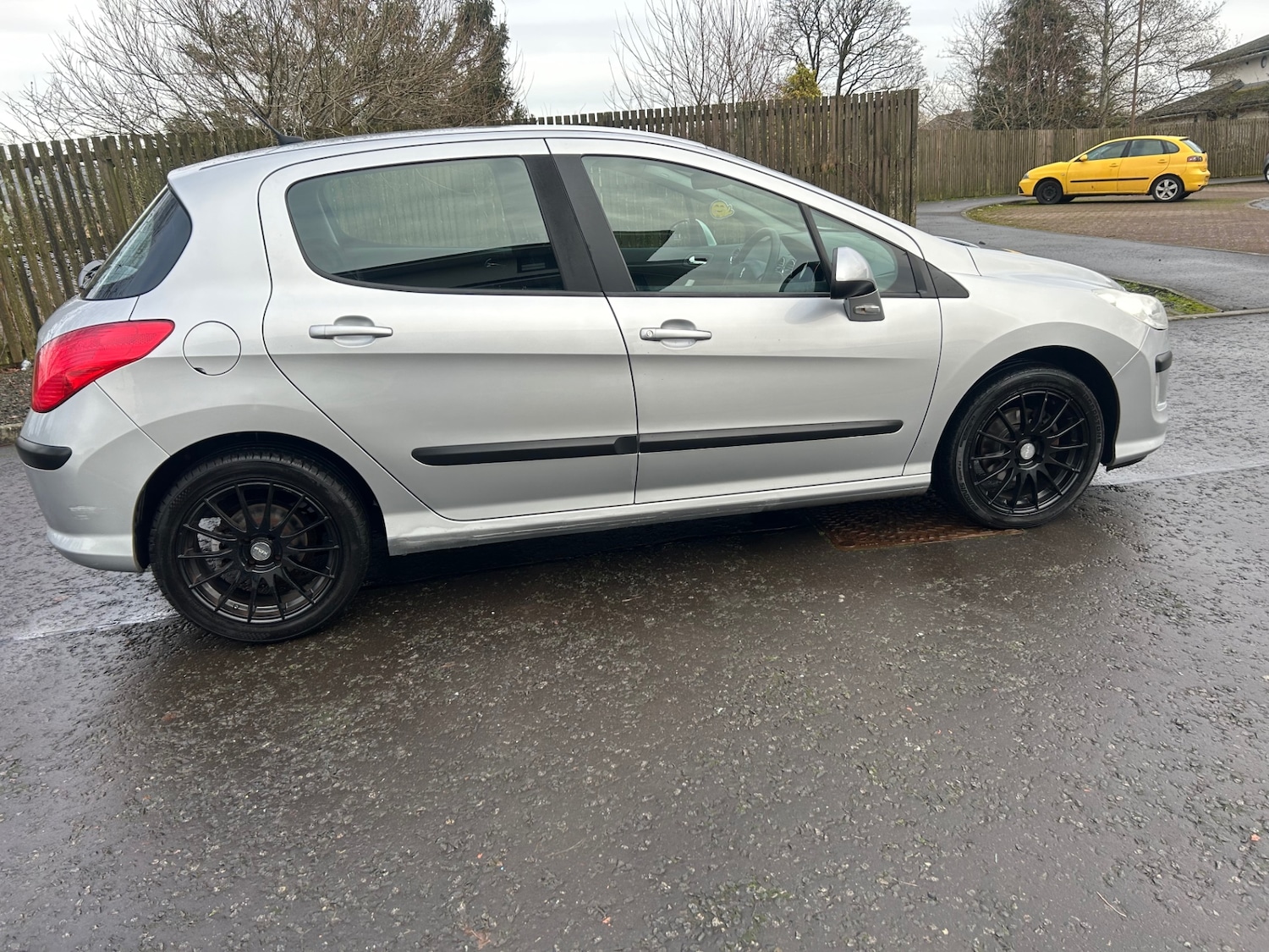 Used Peugeot 308 2010 for sale - 76946091: Photo 5