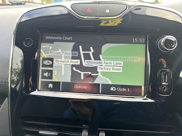 Used Renault Clio 2015 for sale - 76233898: Photo 13
