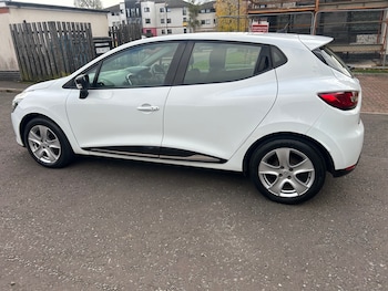 Used Renault Clio 2015 for sale - 76233898: Photo 4