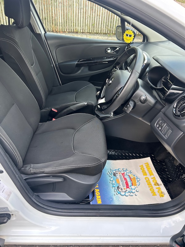 Used Renault Clio 2015 for sale - 76233898: Photo 9