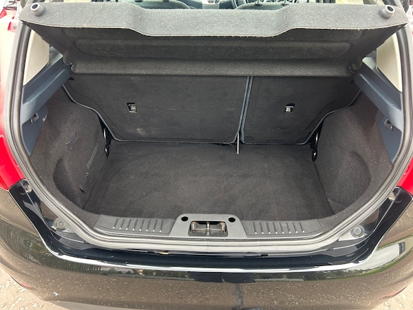 Used Ford Fiesta 2012 for sale - 76274195: Photo 11