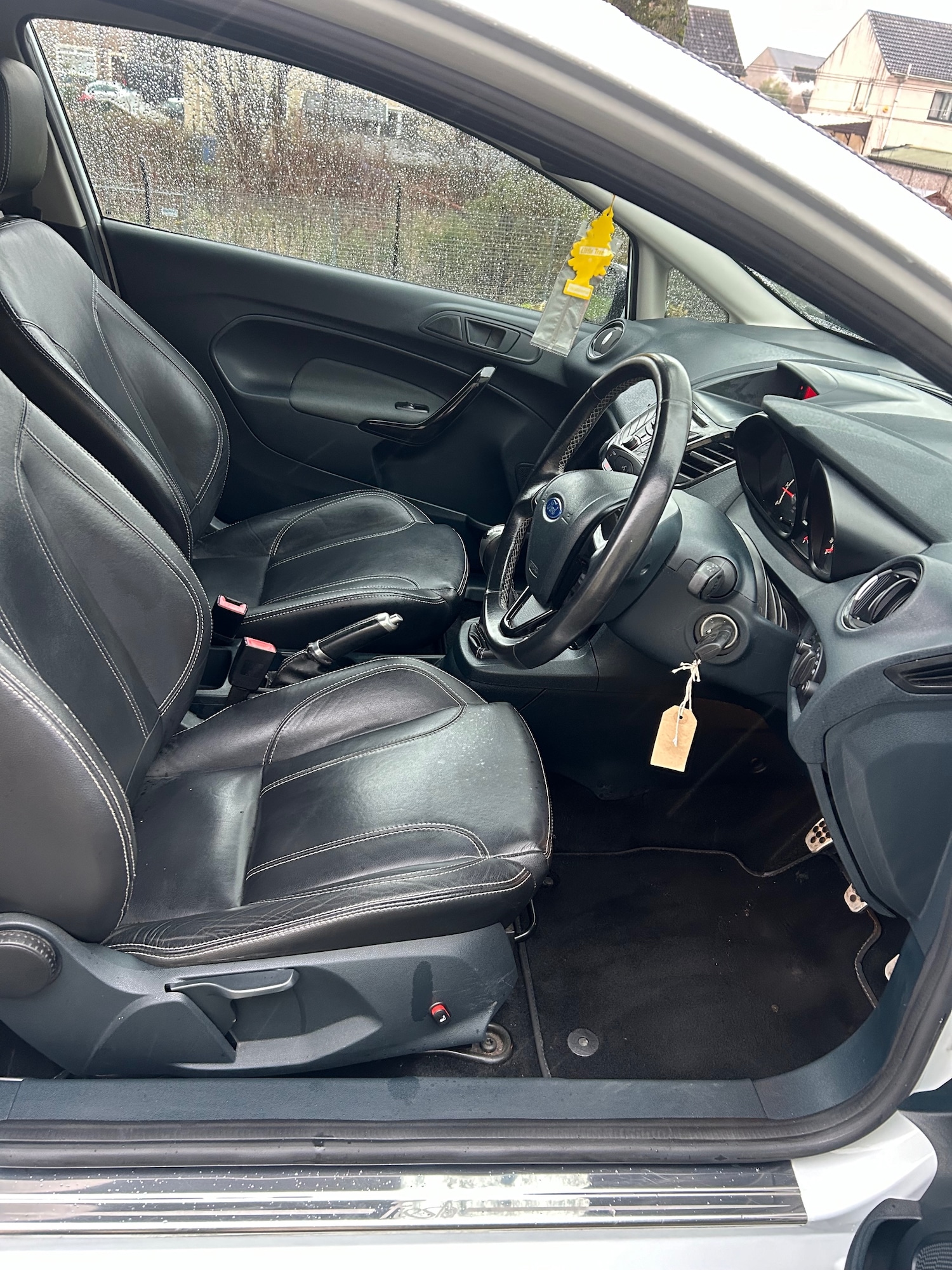 Used Ford Fiesta 2012 for sale - 77903635: Photo 8