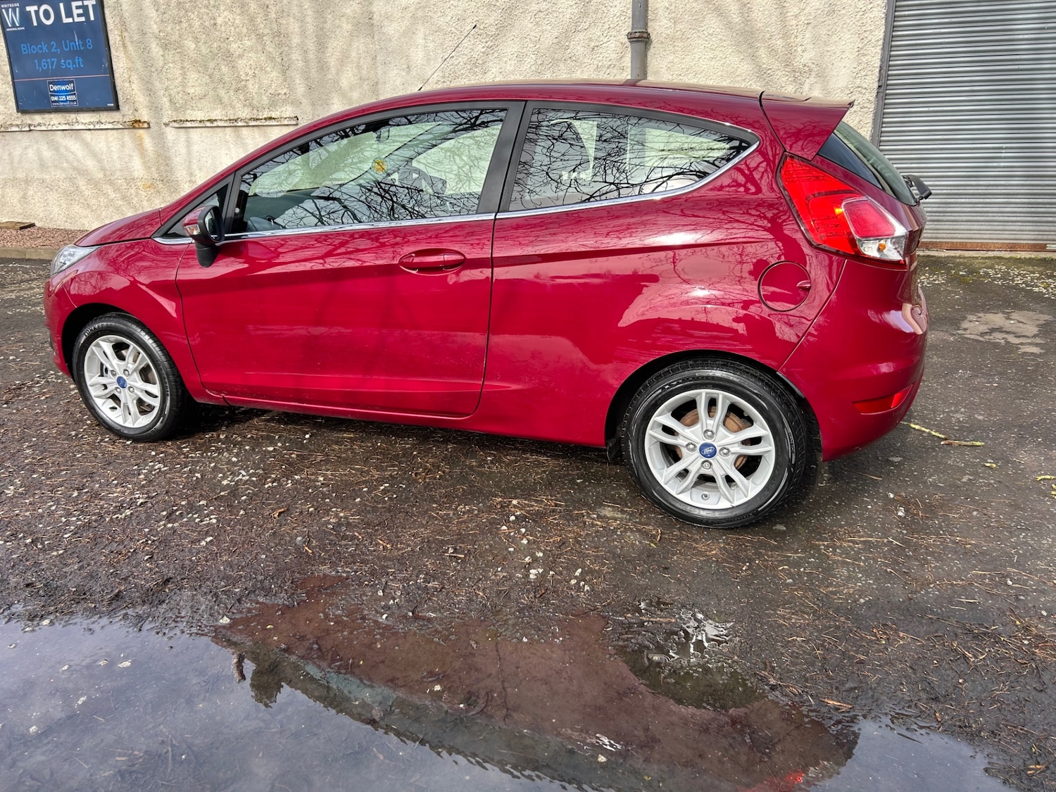 Used Ford Fiesta 2015 for sale - 77997310: Photo 4