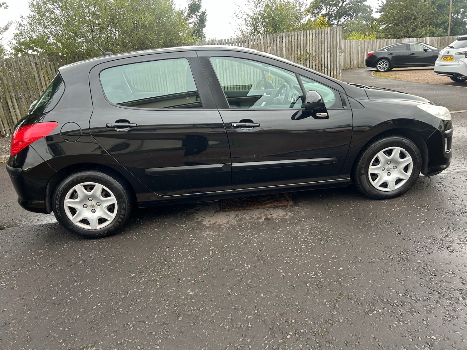 Used Peugeot 308 2010 for sale - 76104587: Photo 5