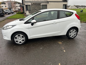 Used Ford Fiesta 2011 for sale - 76476701: Photo