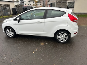 Used Ford Fiesta 2011 for sale - 76476701: Photo