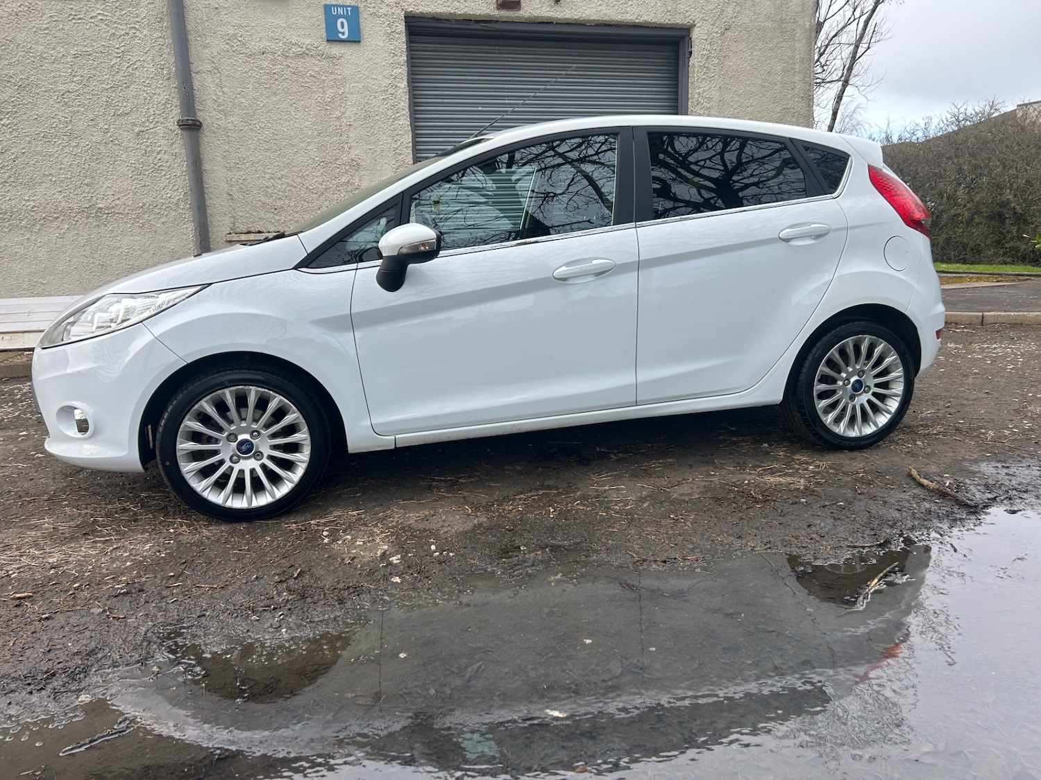 Used Ford Fiesta 2011 for sale - 78040570: Photo 3
