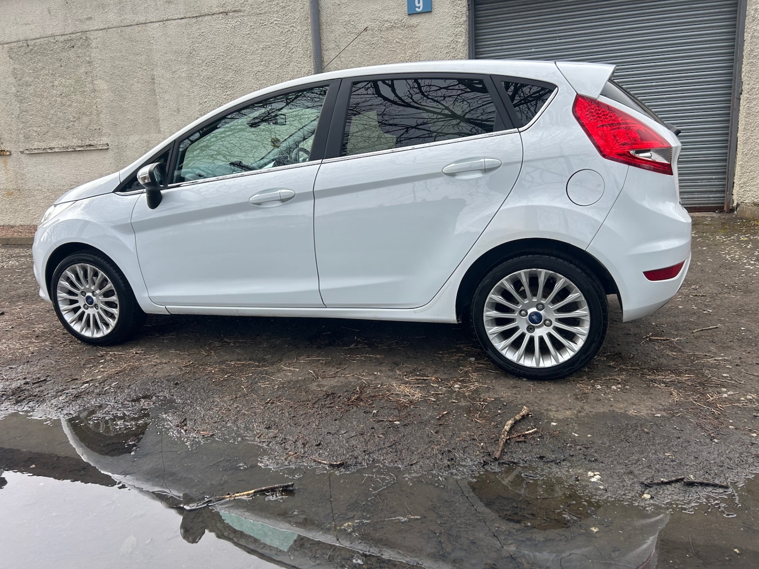 Used Ford Fiesta 2011 for sale - 78040570: Photo 4
