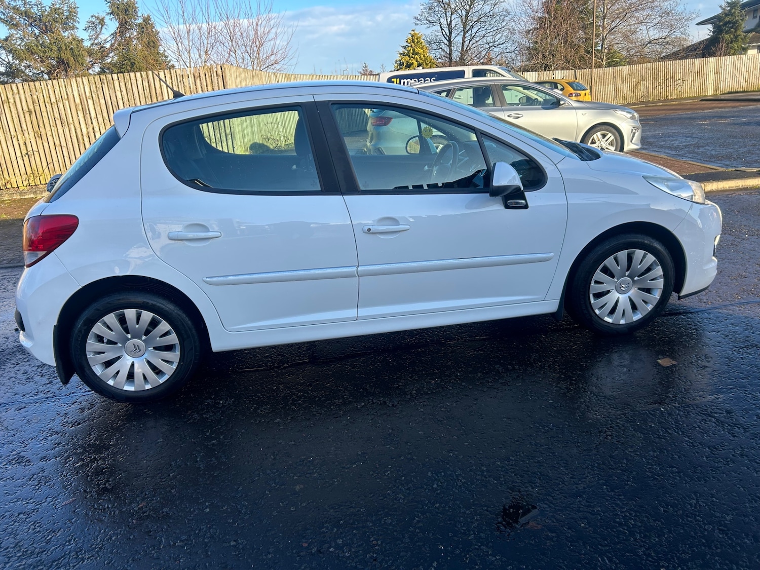 Used Peugeot 207 2011 for sale - 77180672: Photo 5