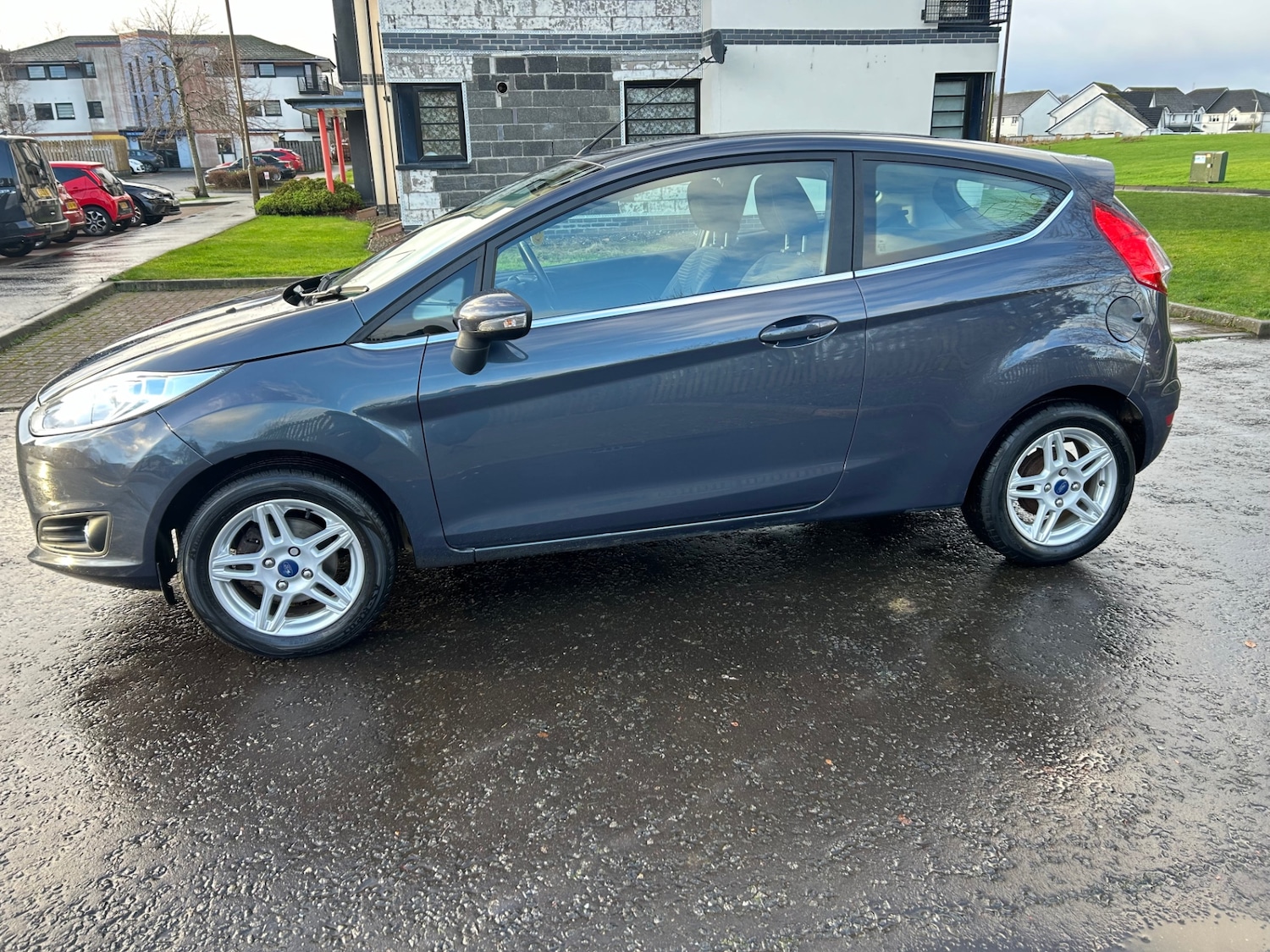 Used Ford Fiesta 2013 for sale - 76891824: Photo 3