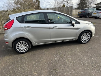 Used Ford Fiesta 2012 for sale - 77590013: Photo