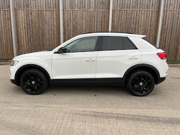 Used Volkswagen T-Roc 2020 for sale - 78209808: Photo