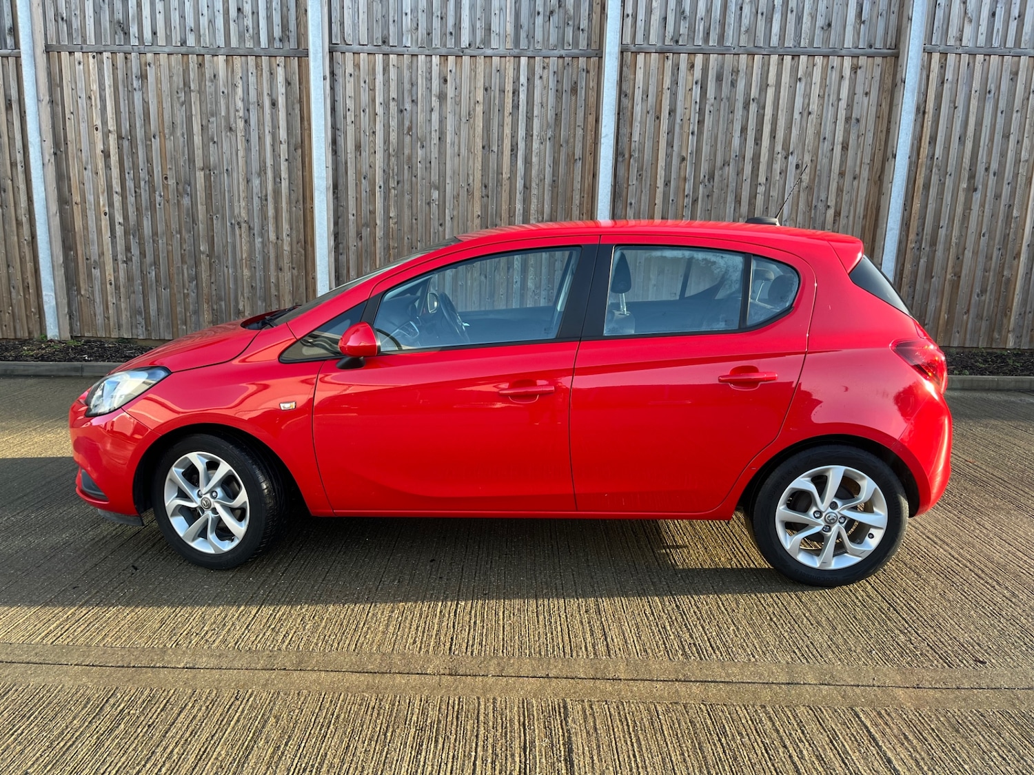 Used Vauxhall Corsa 2019 for sale - 76751662: Photo 2