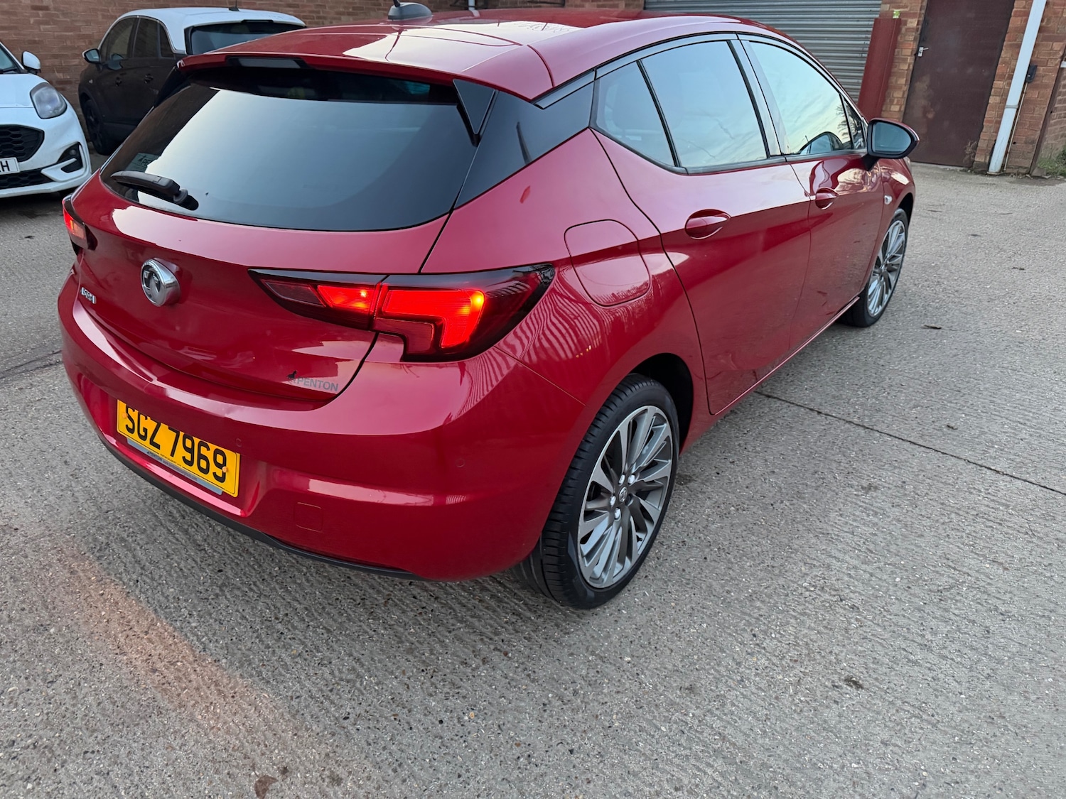 Used Vauxhall Astra 2020 for sale - 76663340: Photo 2