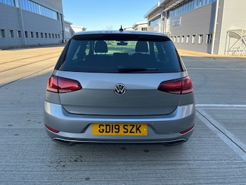 Used Volkswagen Golf 2019 for sale - 76757926: Photo
