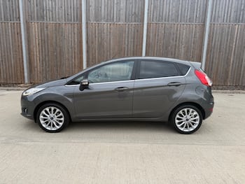 Used Ford Fiesta 2016 for sale - 79643825: Photo