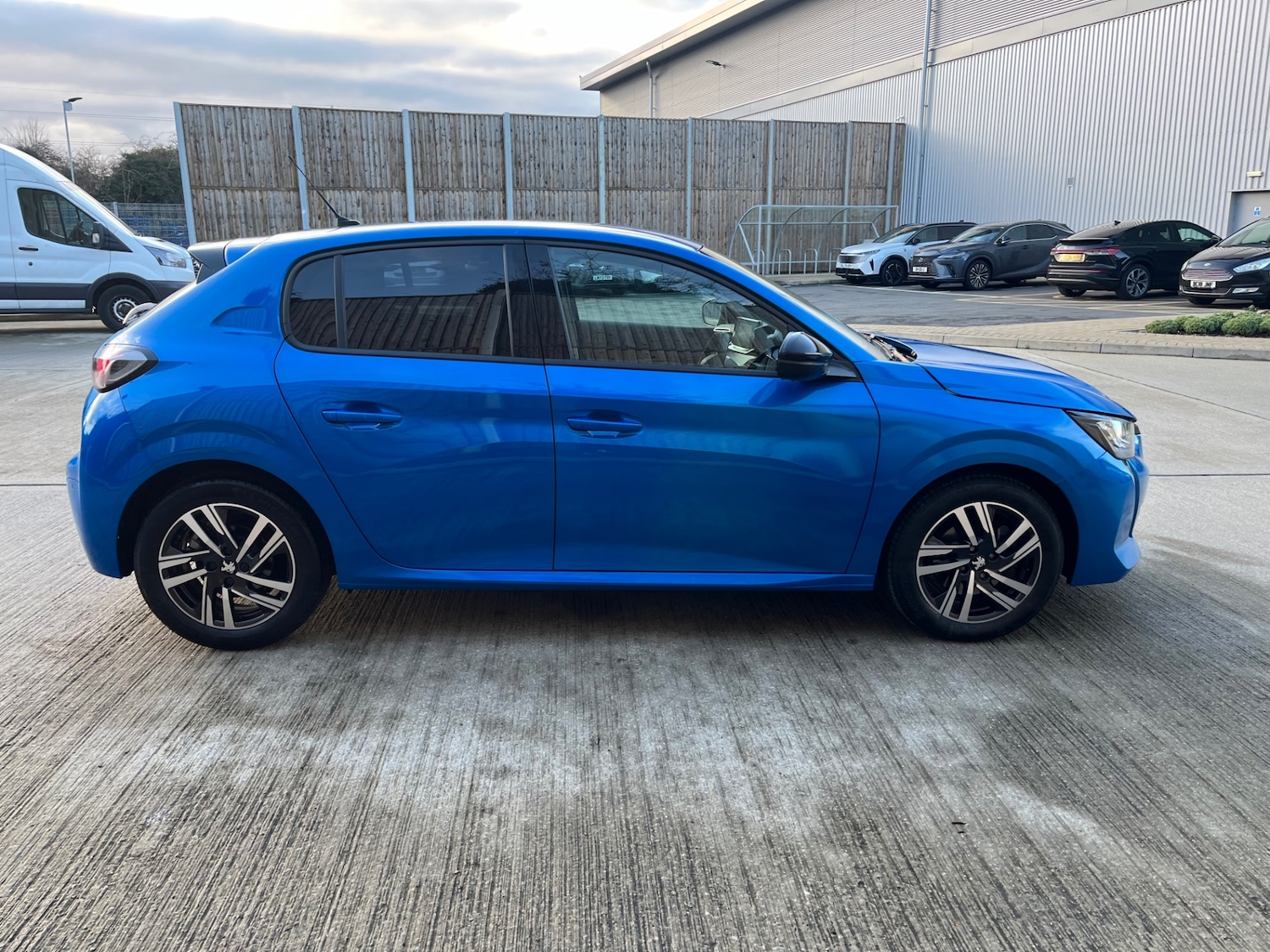 Used Peugeot 208 2022 for sale - 77357683: Photo 6