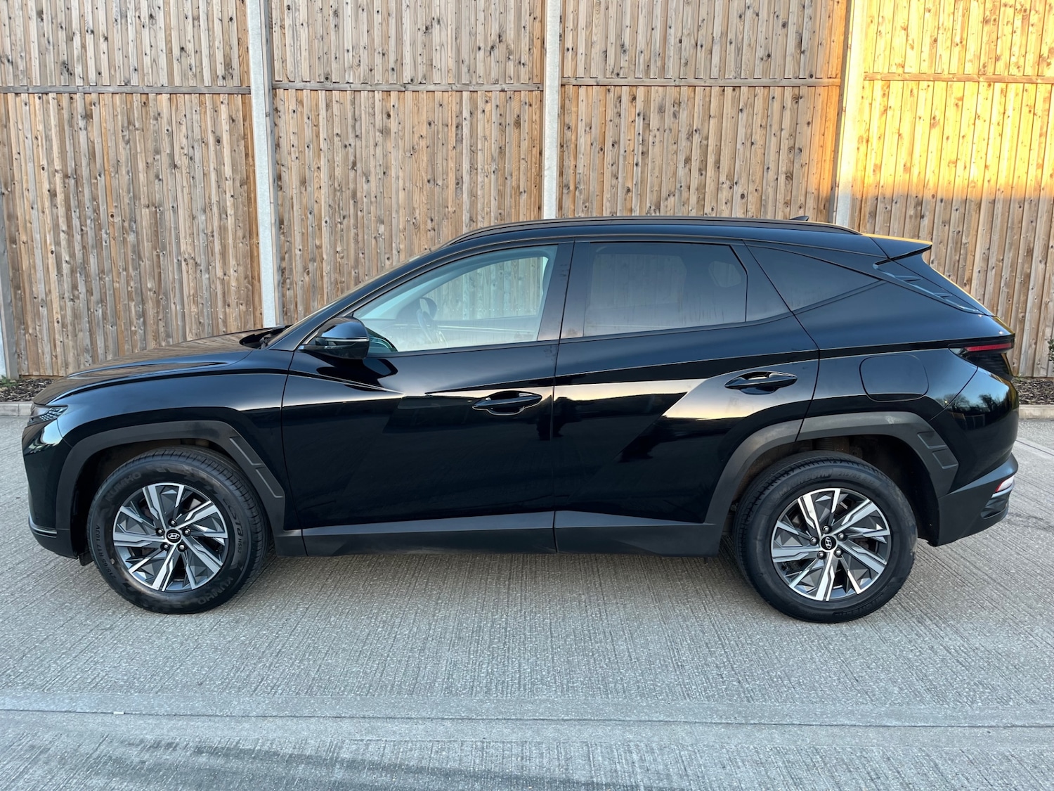 Used Hyundai TUCSON 2022 for sale - 77921713: Photo 3