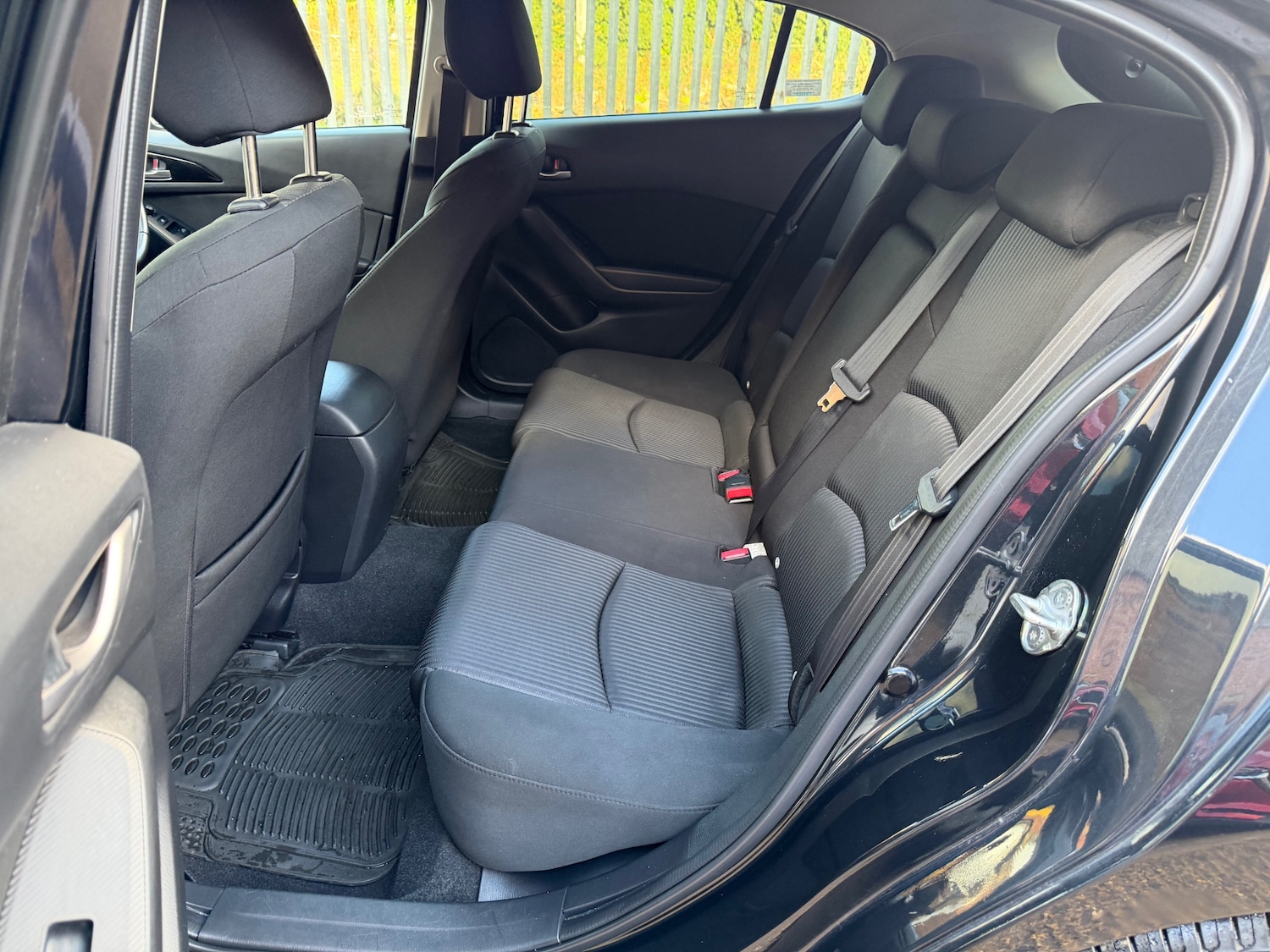 Used Mazda Mazda3 2015 for sale - 76791236: Photo 11