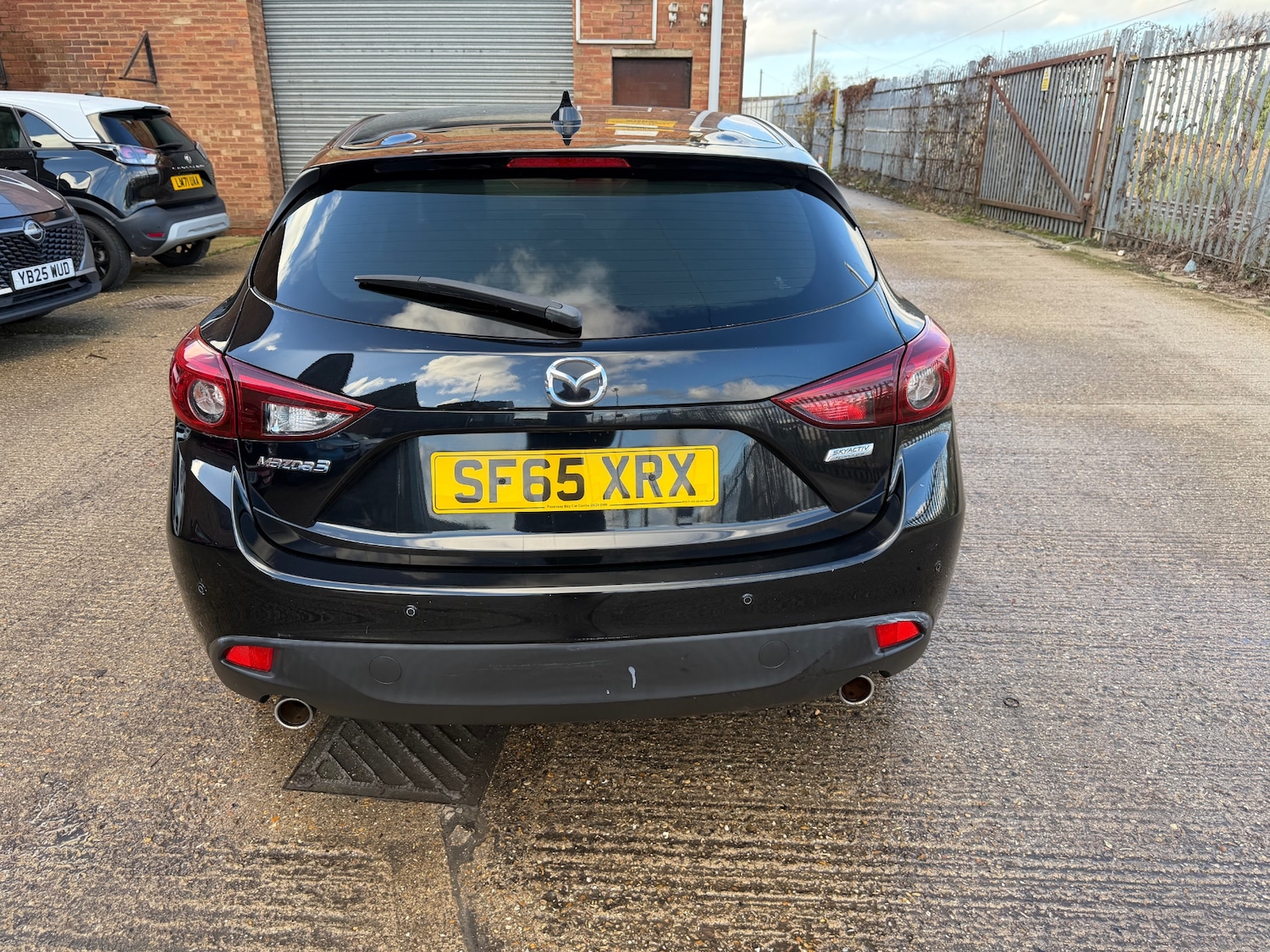 Used Mazda Mazda3 2015 for sale - 76791236: Photo 6