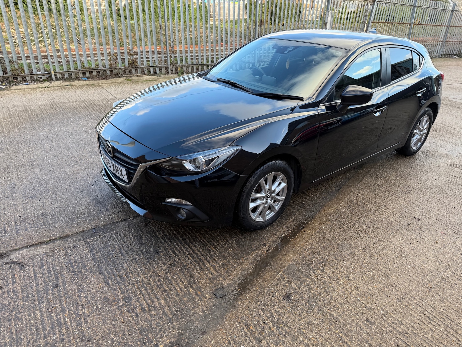 Used Mazda Mazda3 2015 for sale - 76791236: Photo 9