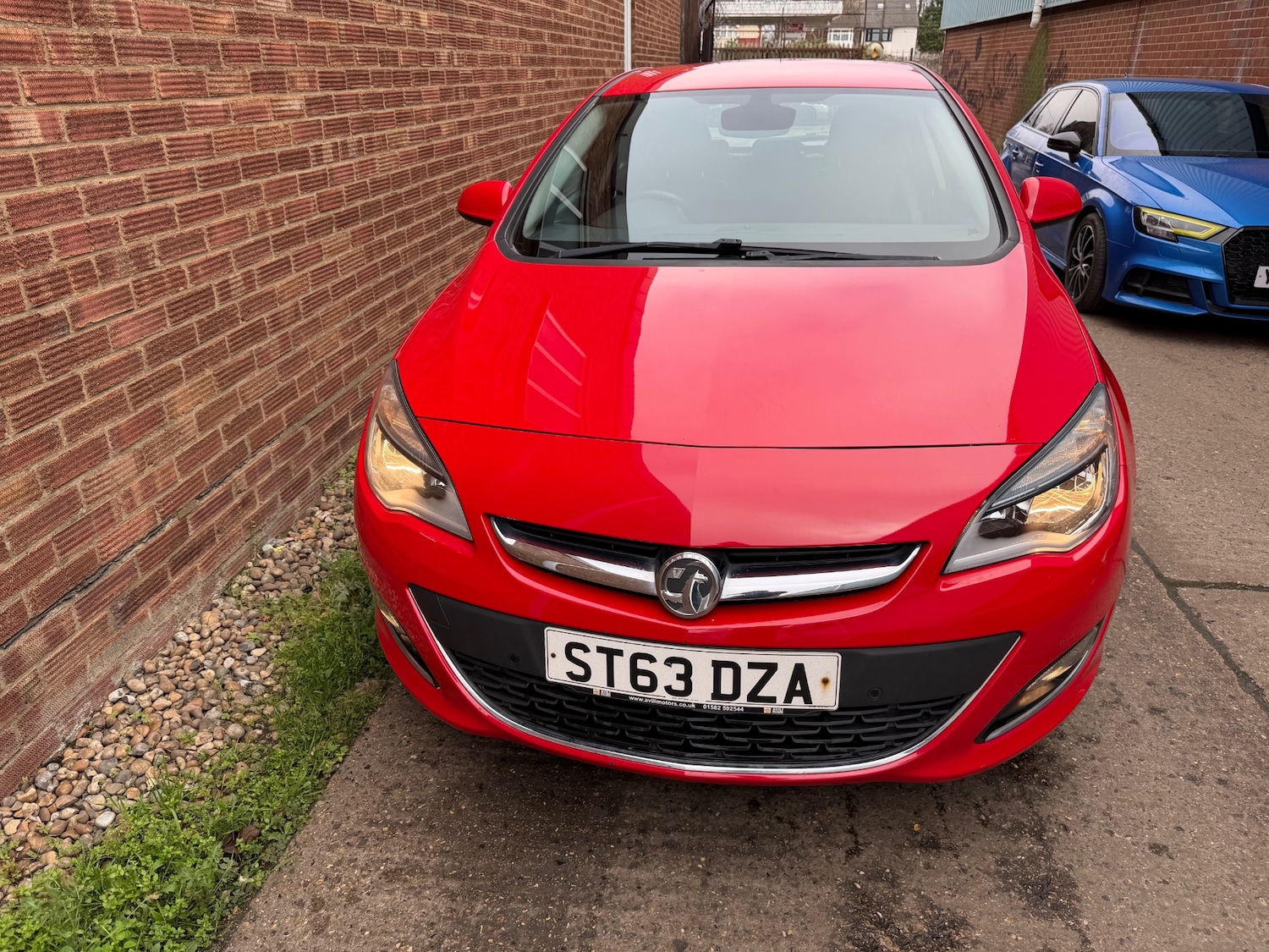 Used Vauxhall Astra 2014 for sale - 76518930: Photo 2
