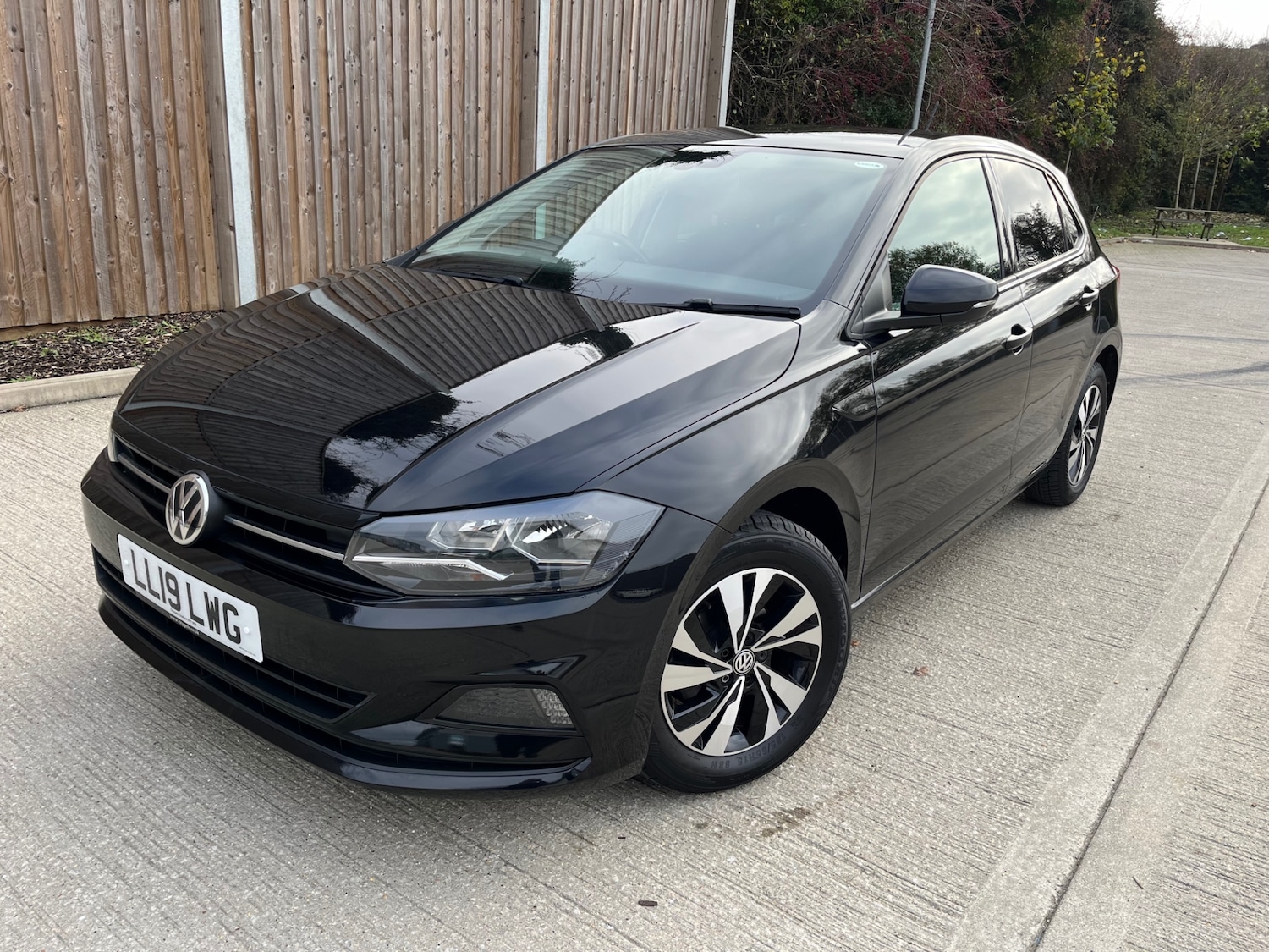 Used Volkswagen Polo 2019 for sale - 76626624: Photo 1