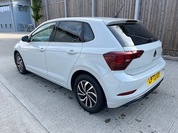 Used Volkswagen Polo 2024 for sale - 78472979: Photo