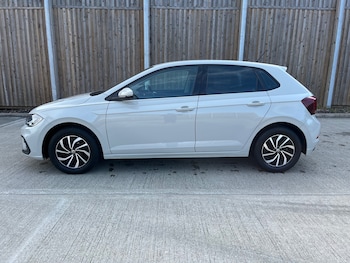Used Volkswagen Polo 2024 for sale - 78472979: Photo