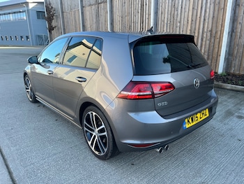 Used Volkswagen Golf 2015 for sale - 77562425: Photo