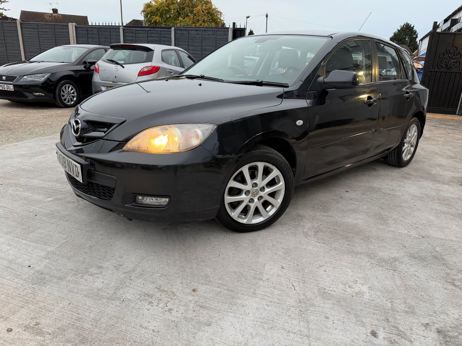 Used Mazda Mazda3 2008 for sale - 76140957: Photo 2