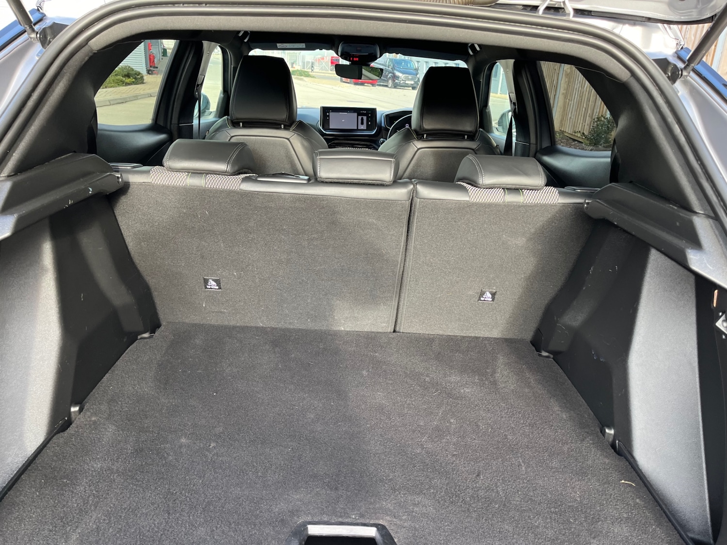 Used Peugeot 2008 2023 for sale - 77032841: Photo 14