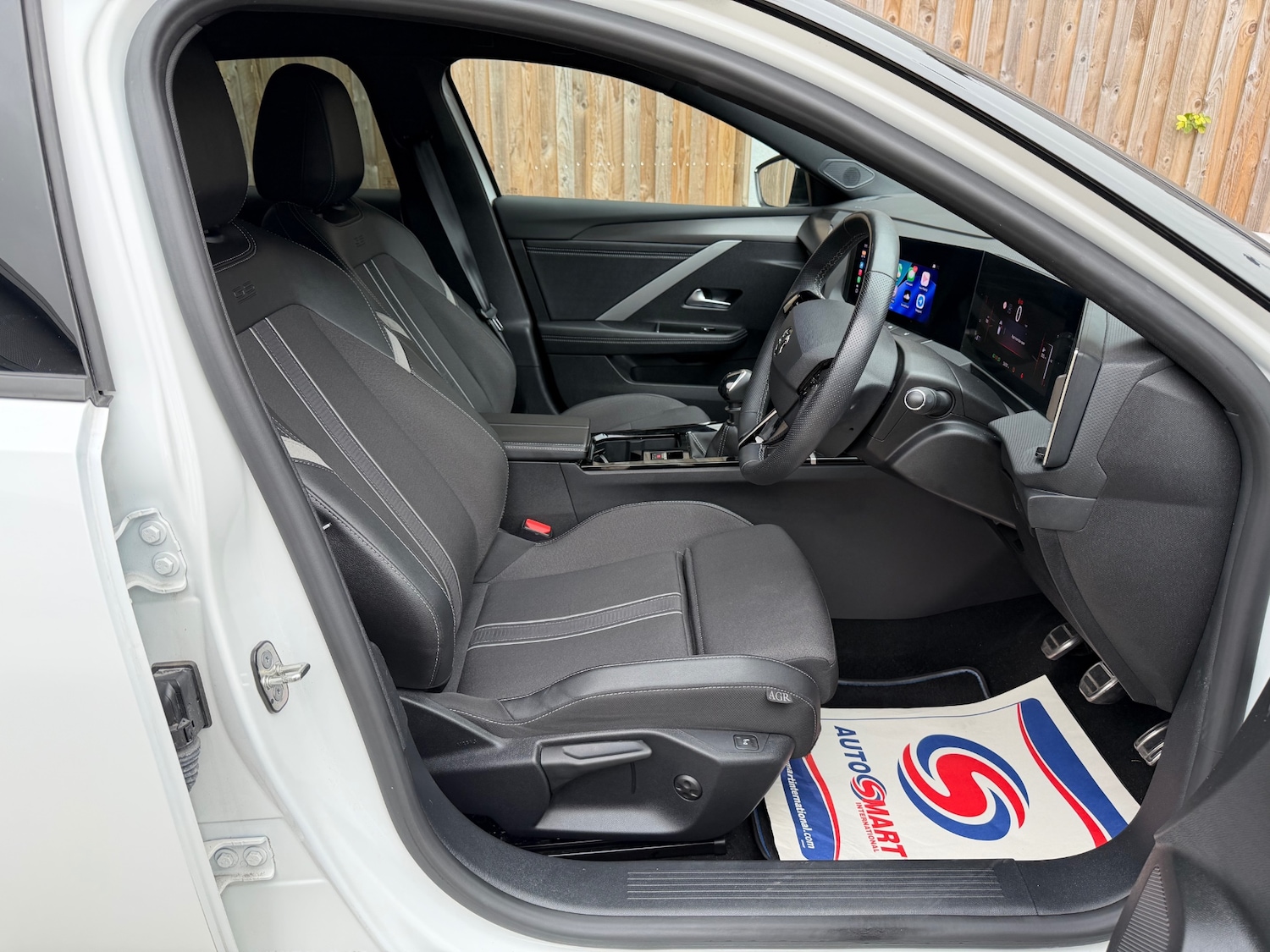 Used Vauxhall Astra 2023 for sale - 76275253: Photo 10