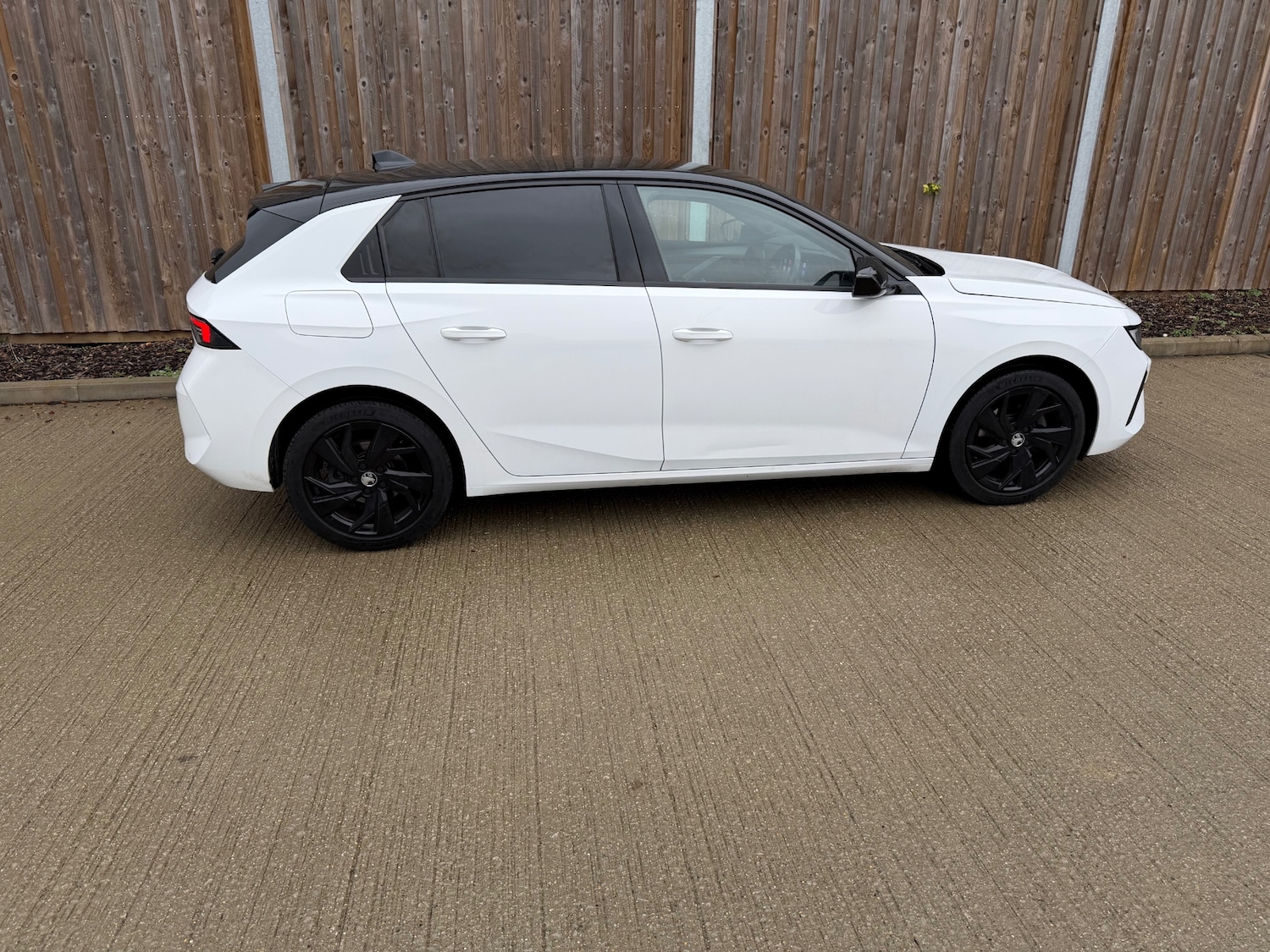 Used Vauxhall Astra 2023 for sale - 76275253: Photo 4